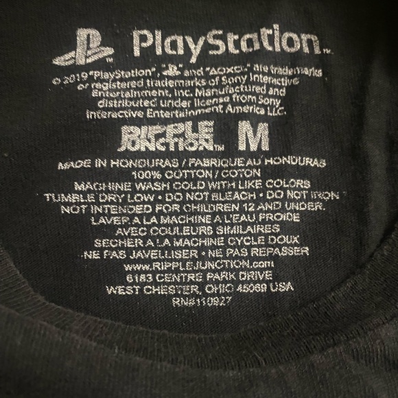 PlayStation Japan Ripple Junction Mens Preowned Long Sleeve T-Shirt Size Medium - Picture 5 of 6